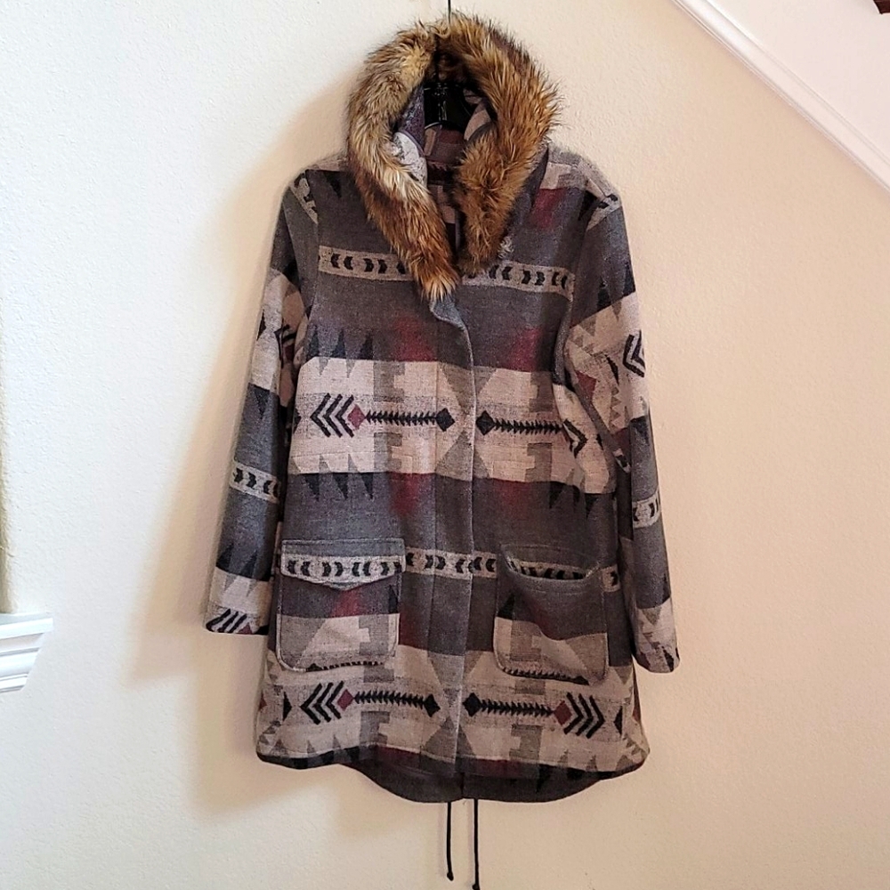 Lady's fashion coat